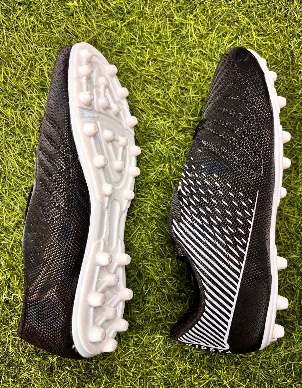 Kipsta football trainers best sale