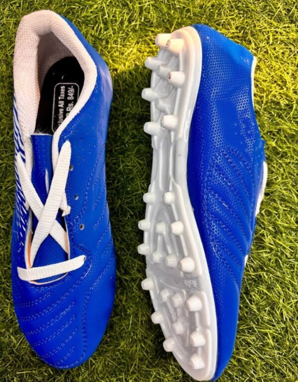 Kipsta football shoes men